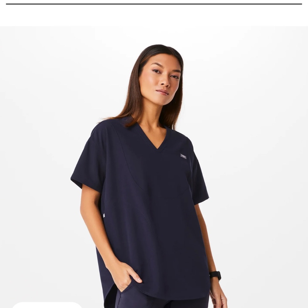 Figs Halle V-Neck Tunic Scrub Top XS - Navy Blue